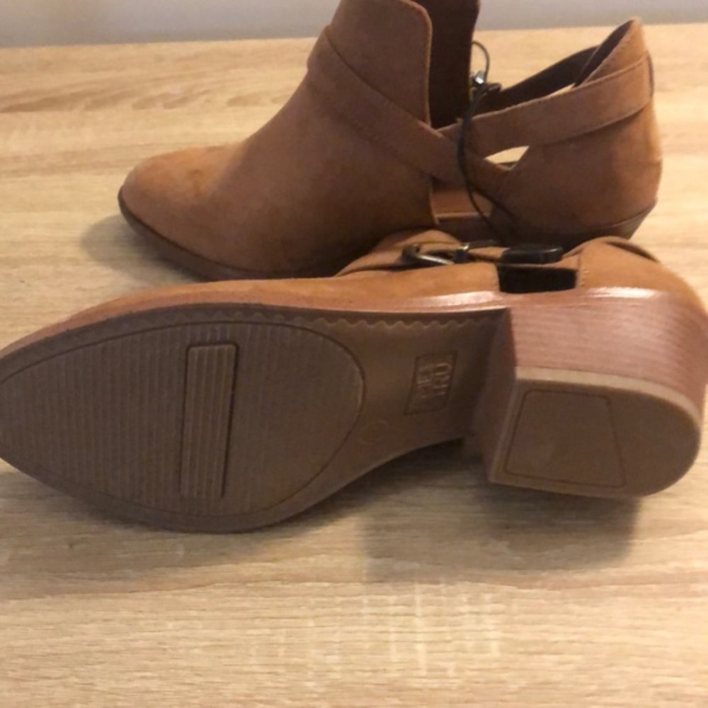 Time and Tru women's wide width ankle boots - Picture 6 of 6